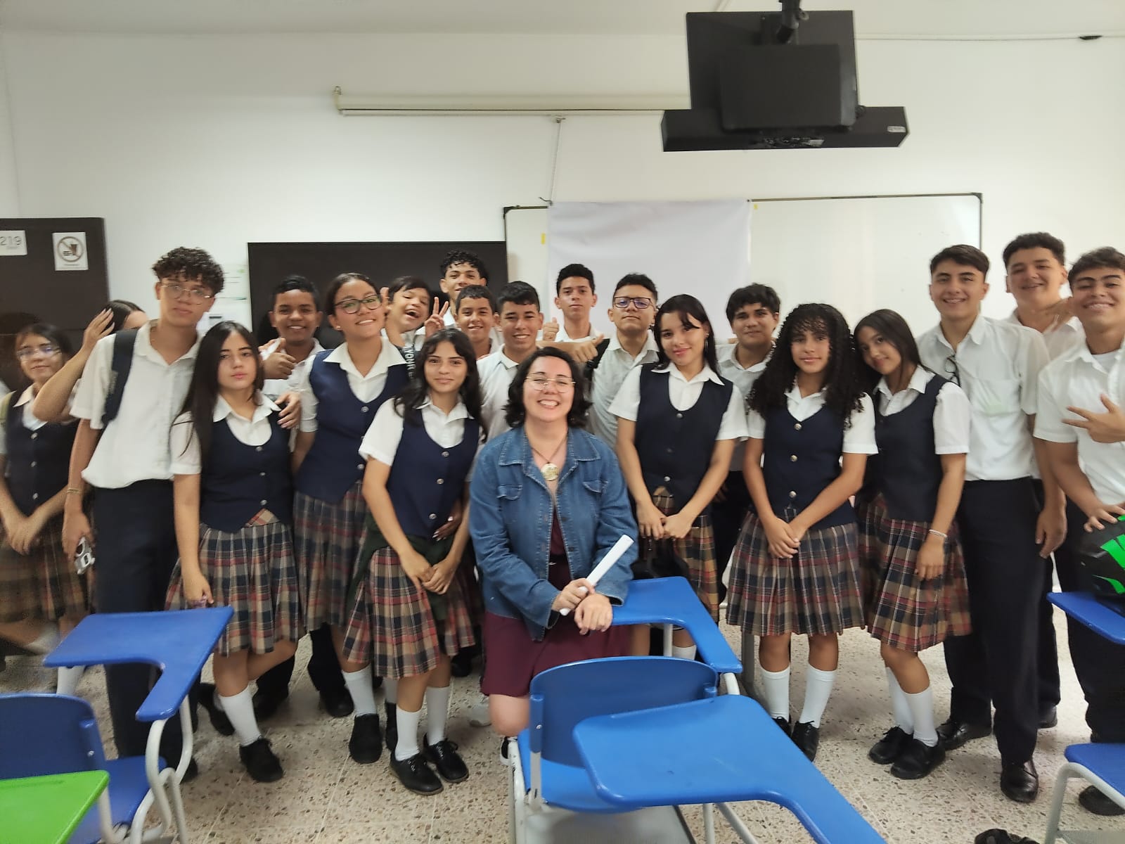 «La poesía es un diálogo necesario»: Casa de Poesía Silva en la FeliBar 2025